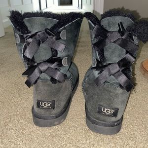UGG bailey bows